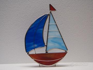 Lumino barca a vela