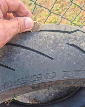 gomme moto 