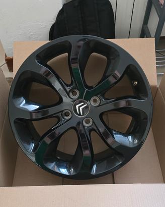 4 Cerchi in lega R17 neri lucidi 