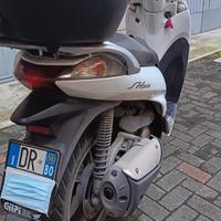 sh 300 del 2010 a  €200