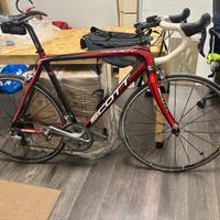 Scott Addict R2 taglia Large  Cambio Ultegra 10x2.