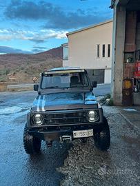 Suzuki samurai sj413