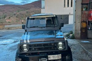 Suzuki samurai sj413