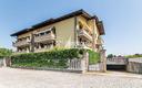 tre-locali-doppi-servizi-con-box-e-cantina