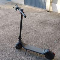 Monopattino elettrico Wizy A6