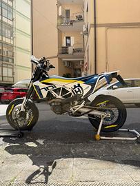 Husqvarna 701 Supermoto (Motore rifatto)