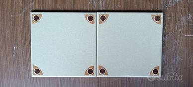 Piastrelle in gres e maiolica (24,3 mq totali)