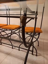 Tavolo in ferro battuto e cristallo con 6 sedie nu