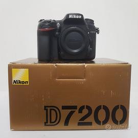 Reflex Nikon D7200 body usato
