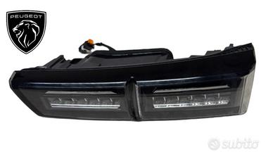 FANALE POSTERIORE SX A LED INTEGRATO NEL PORTELLON