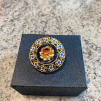 Spilla vintage in micromosaico fatta a mano