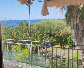 Fronte mare a Marina di Camerota 4-5 posti letto