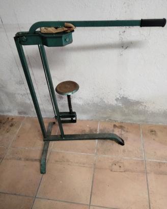 Tappatrice bottiglie 