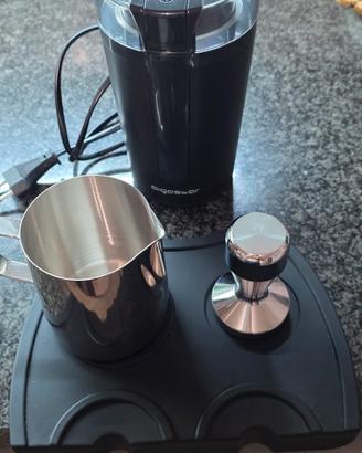 SetCaffe:Macinacaffè,Pressino,Montalatte,Tappetino