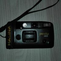 Macchina fotografica anni 90