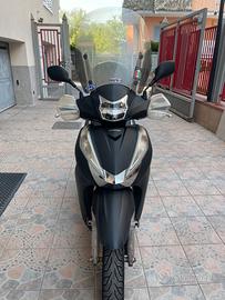 Honda sh300