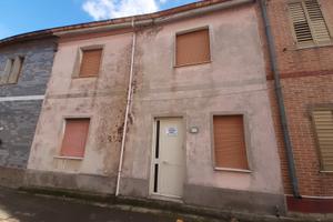 Gonnosfanadiga - Indipendente con cortile