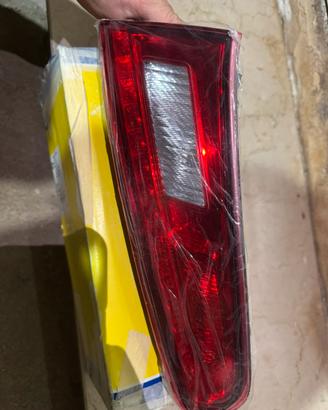 Faro sinistro Alfa romeo giulietta