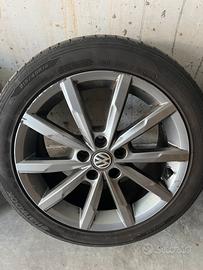 4 Cerchi in Lega 16”  VW  Polo  mod. Estrada 5x100