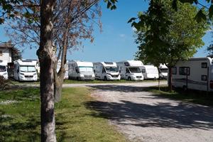 Camper e caravan rimessaggio