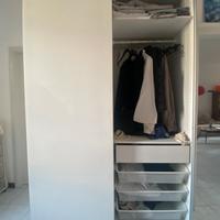 Armadio Ikea Pax due ante scorrevoli
