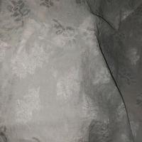 Due tende lunghe bianche