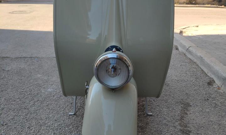 Piaggio Vespa 125 (VN) - 1955