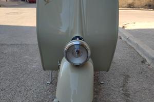 Piaggio Vespa 125 (VN) - 1955