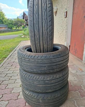 gomme yokohama 205 55 R16 