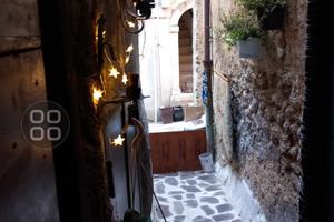 Rustico in pietra piano terra