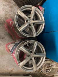 Cerchi in lega  Ford 16 pollici.
