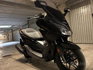 HONDA FORZA 125