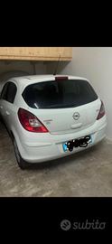 Opel corsa 2011