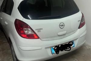 Opel corsa 2011