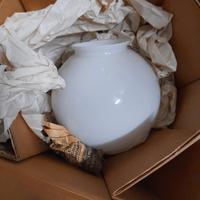 Quattro paralumi in vetro semi nuovi 
Blocco 4 par