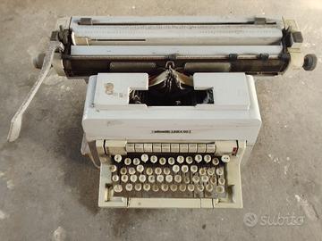 Macchina da scrivere Olivetti linea 98