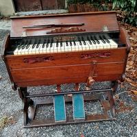 harmonium inglese 1872