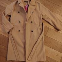 Cappotto doppiopetto color cammello 