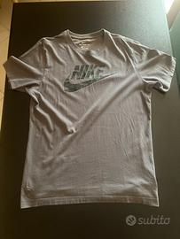 Nike t-shirt