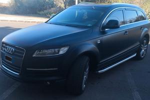 Audi q7 allestimento s-line 