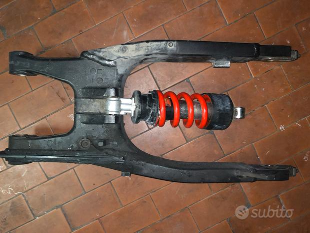 Forcella posteriore Hornet 600