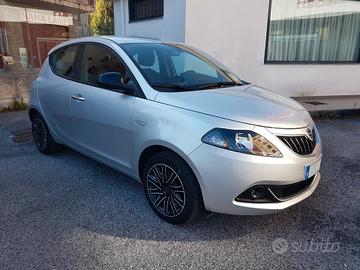 Lancia Ypsilon 1.0 FireFly 5 porte S&S Hybrid Ecoc