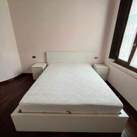 Letto matrimoniale con contenitore  e cassettiere