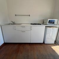 Cucina con minifrigo -buone condizioni