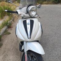 PIAGGIO BEVERLY 300 TOURER ANNO 201O