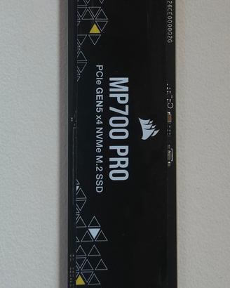 Corsair MP700 pro 4tb 