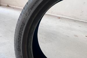 Gomme bridgestone invernali 225/40R18 92V
