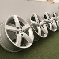 Cerchi in lega Volkswagen Polo Vento Virtus 15