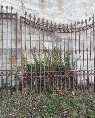Cancello antico ferro battuto
