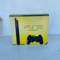 PlayStation 2 slim completa boxata tenuta con cura